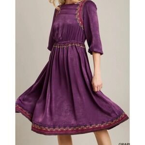 NWT Large Umgee Satin Round Neck Embroidered Midi Dress Purple